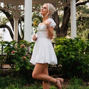 Vintage white tiered mini dress brand new